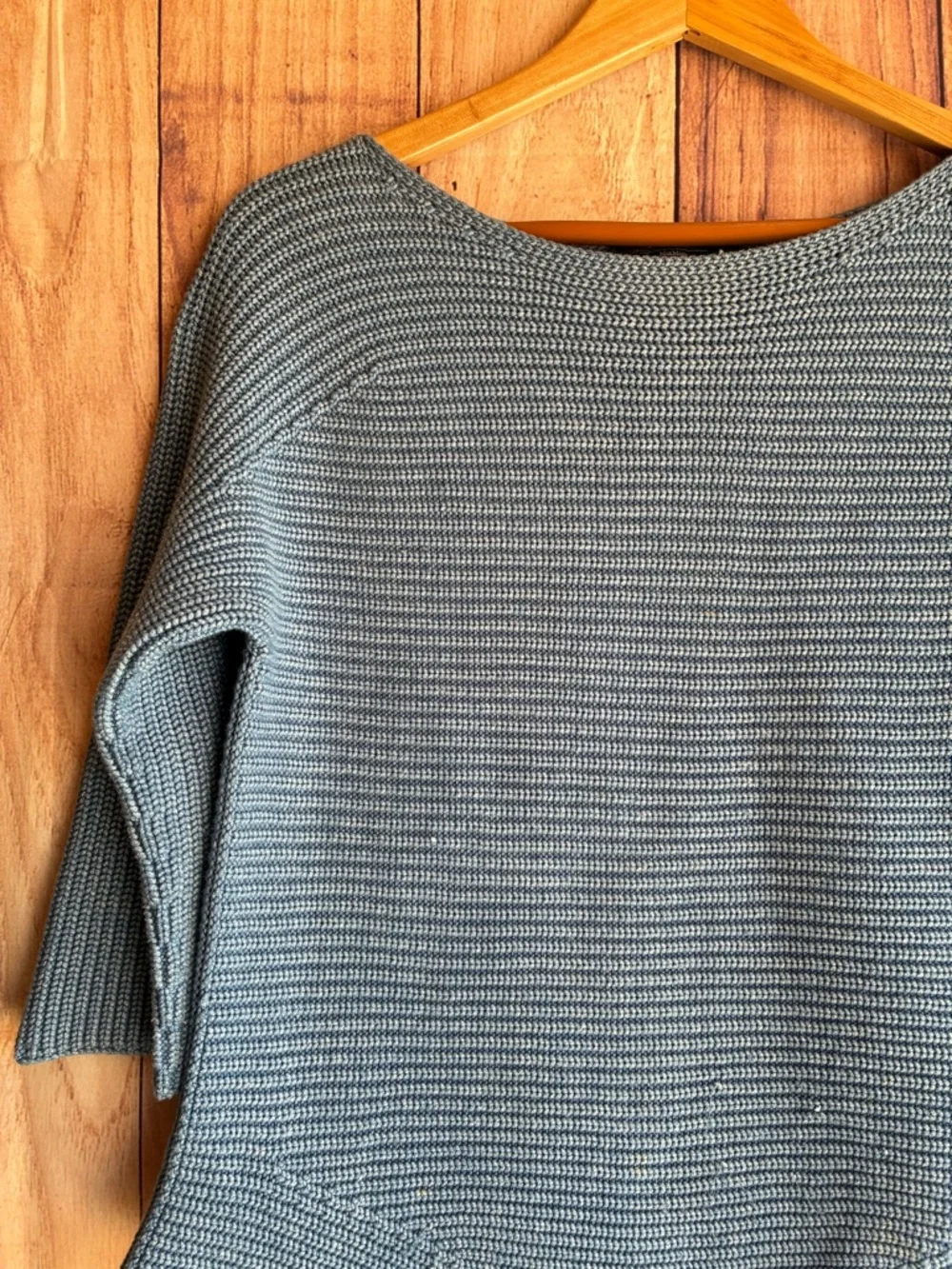 MaxMara Weekend Relaxed-fit link-stitched sweater Size Medium - Picture 3 of 5